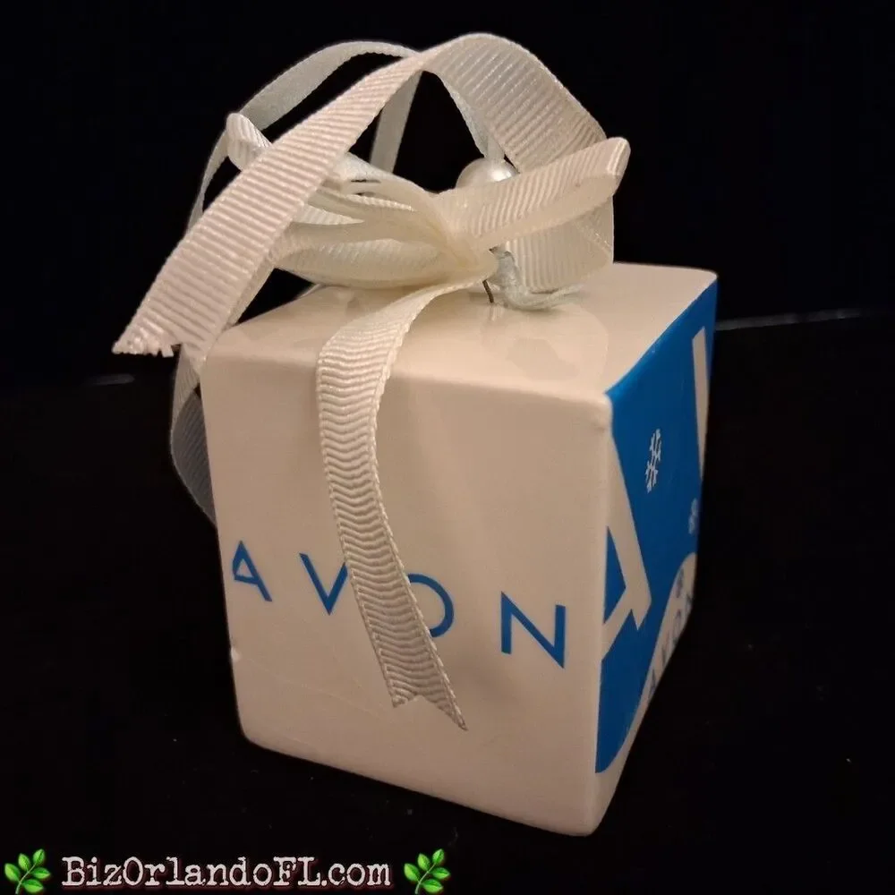 VINTAGE Avon Holiday Package Blue & White Snowflake Ornament Hanging Ribbon 2005
